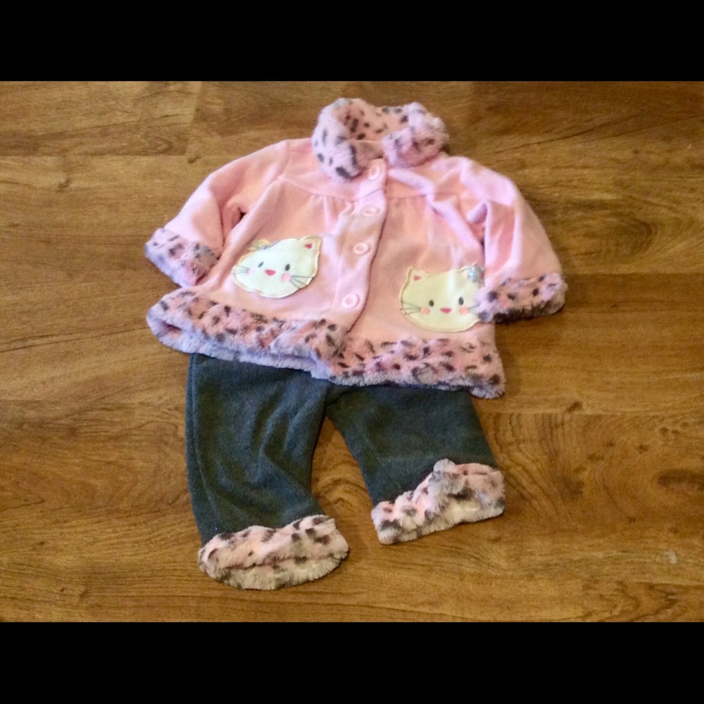 Hello Kitty outfit